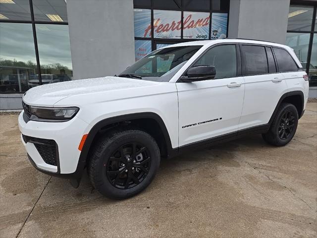 2026 Jeep Grand Cherokee GRAND CHEROKEE LAREDO ALTITUDE 4X4