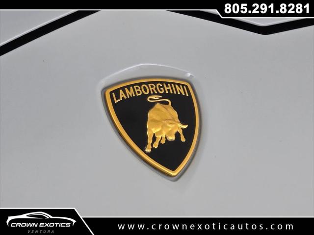2022 Lamborghini Urus Base