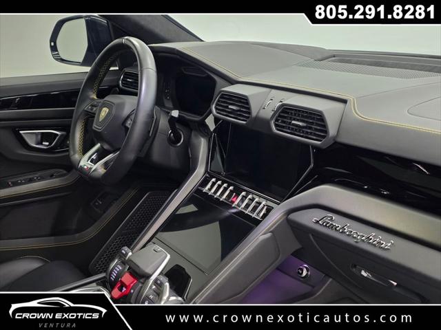 2022 Lamborghini Urus Base