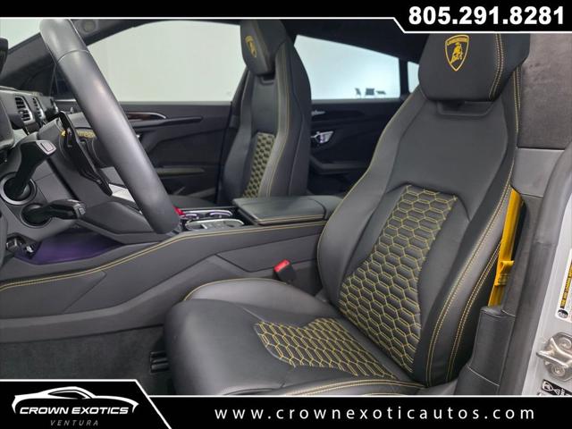 2022 Lamborghini Urus Base