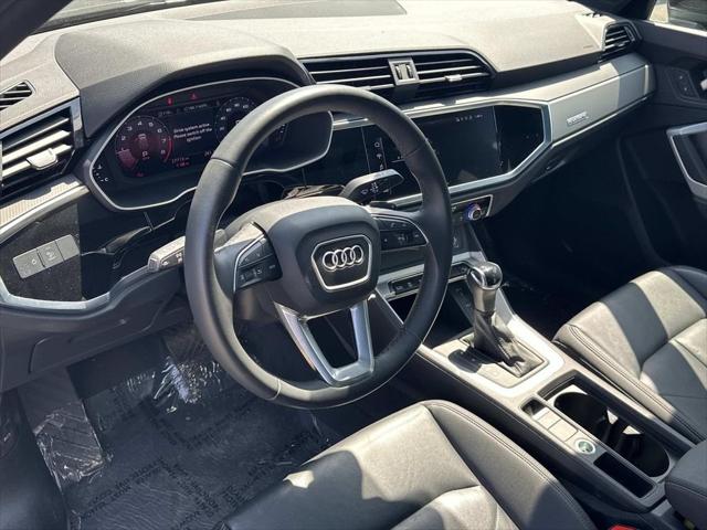 2025 Audi Q3 Premium 45 TFSI S line quattro Tiptronic