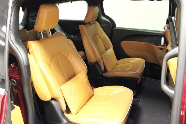 2023 Chrysler Pacifica Hybrid Pinnacle