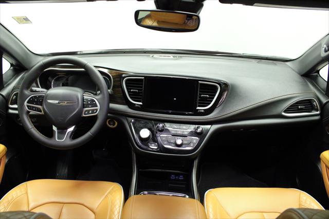 2023 Chrysler Pacifica Hybrid Pinnacle