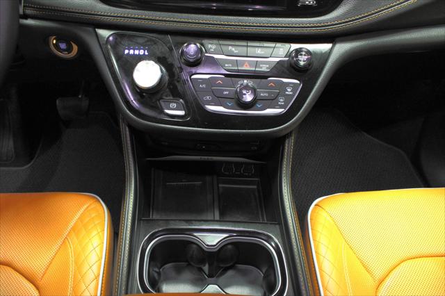 2023 Chrysler Pacifica Hybrid Pinnacle