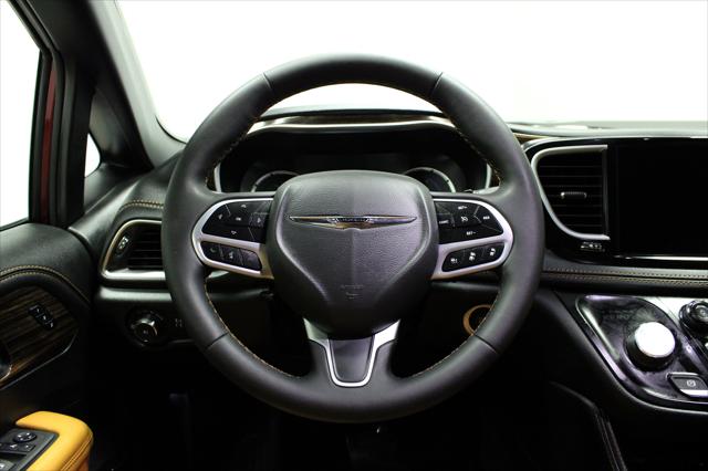 2023 Chrysler Pacifica Hybrid Pinnacle