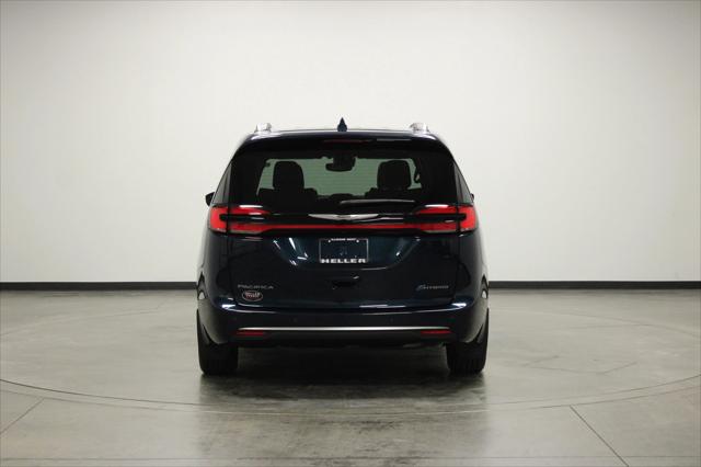 2022 Chrysler Pacifica Hybrid Pinnacle