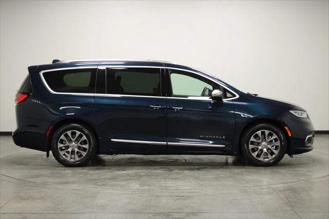 2022 Chrysler Pacifica Hybrid Pinnacle