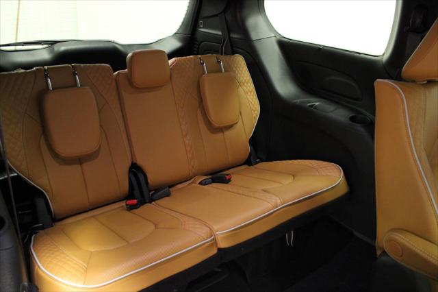 2022 Chrysler Pacifica Hybrid Pinnacle