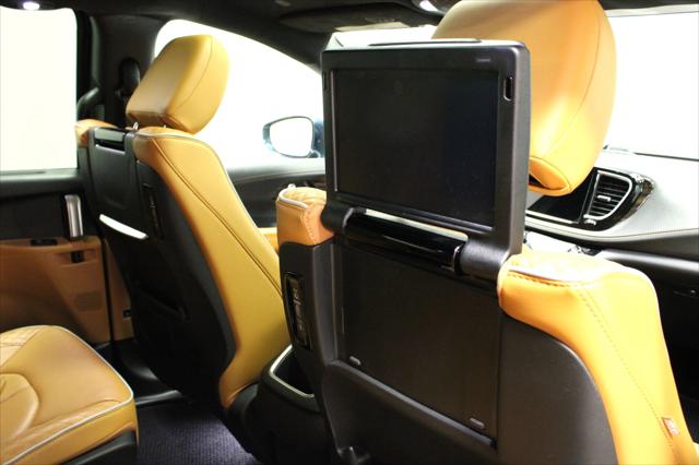 2022 Chrysler Pacifica Hybrid Pinnacle