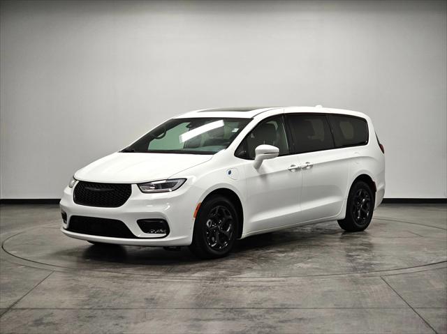 2022 Chrysler Pacifica Hybrid Limited