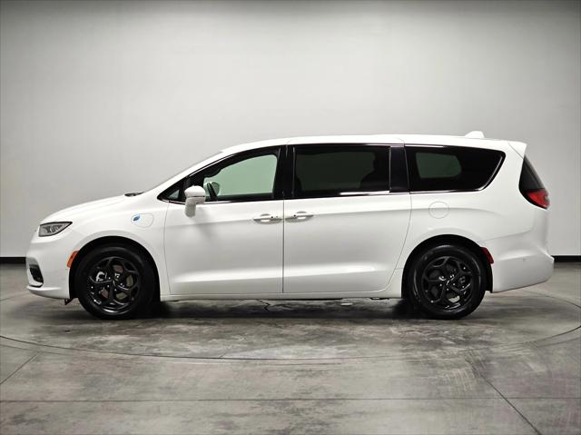 2022 Chrysler Pacifica Hybrid Limited