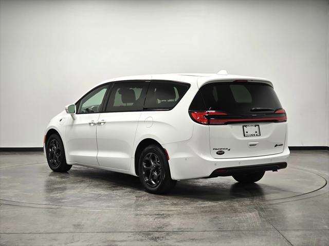 2022 Chrysler Pacifica Hybrid Limited