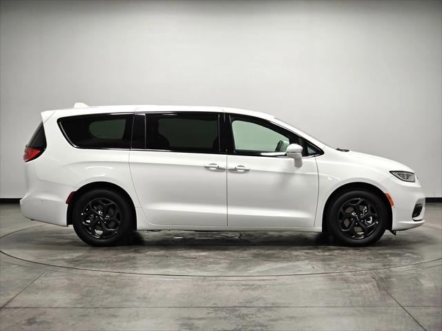2022 Chrysler Pacifica Hybrid Limited