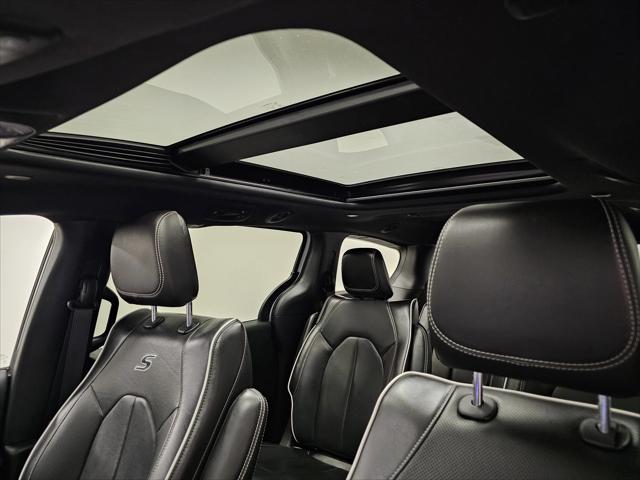 2022 Chrysler Pacifica Hybrid Limited