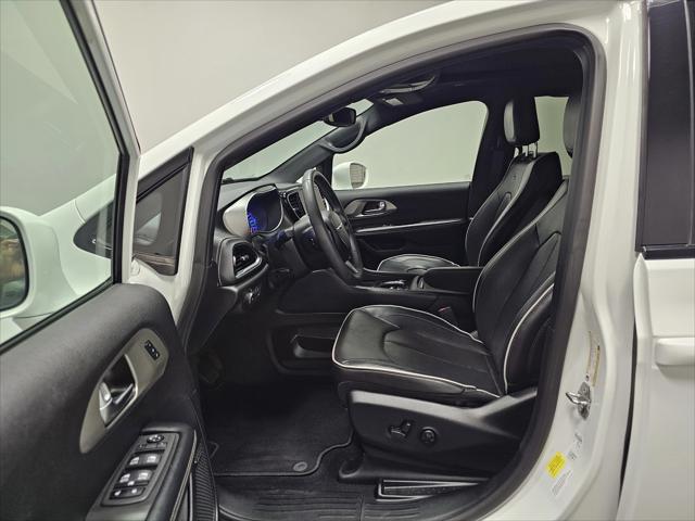 2022 Chrysler Pacifica Hybrid Limited