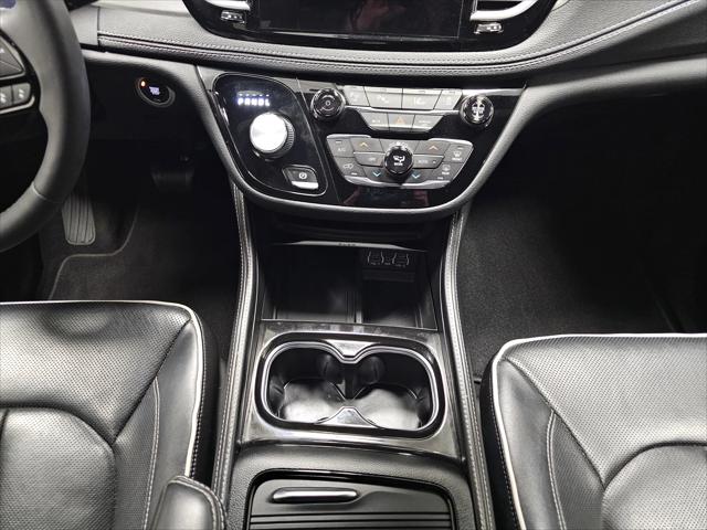 2022 Chrysler Pacifica Hybrid Limited