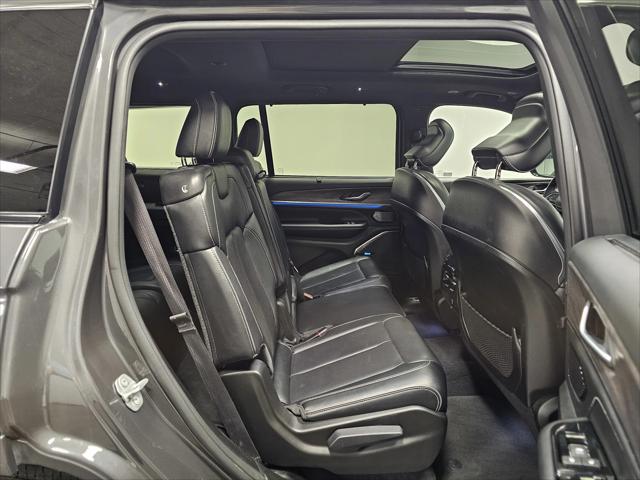 2022 Jeep Grand Cherokee L Overland 4x2