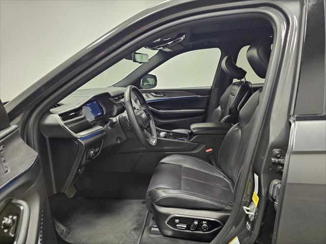 2022 Jeep Grand Cherokee L Overland 4x2