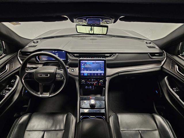 2022 Jeep Grand Cherokee L Overland 4x2