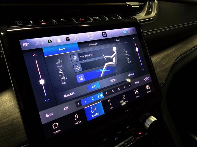 2022 Jeep Grand Cherokee L Overland 4x2