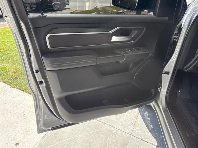2025 Ram 1500 Big Horn Crew Cab 4x4 5'7" Box