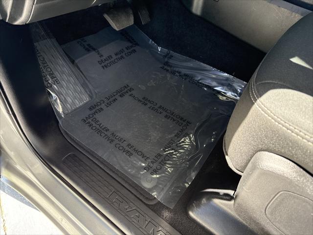 2025 Ram 1500 Big Horn Crew Cab 4x4 5'7" Box