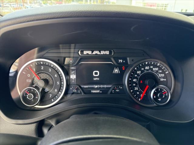 2025 Ram 1500 Big Horn Crew Cab 4x4 5'7" Box