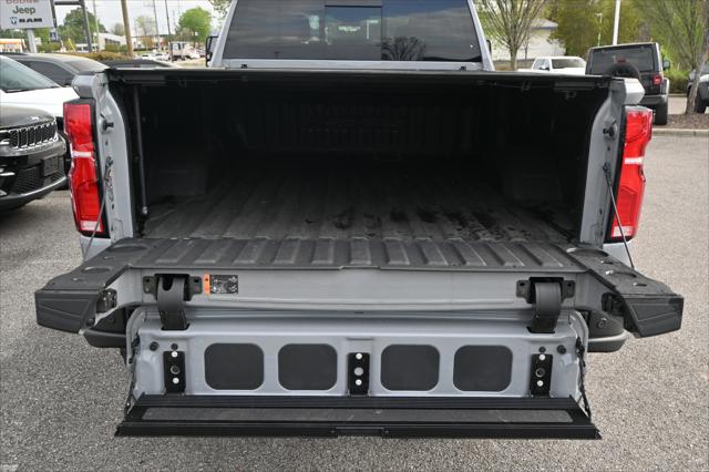 2024 Chevrolet Silverado 2500HD 4WD Crew Cab Standard Bed ZR2