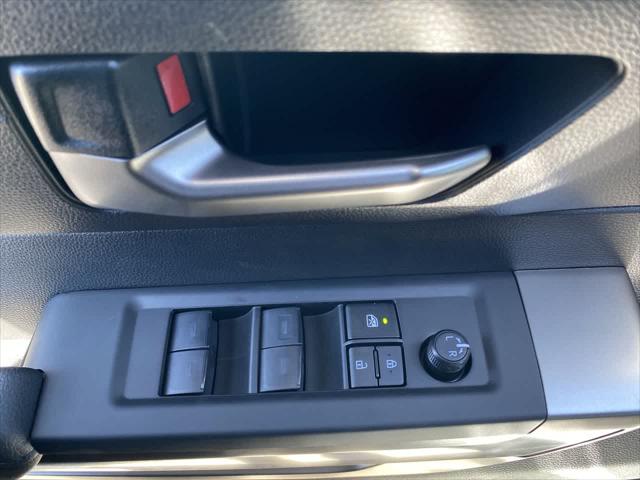2026 Toyota Tundra SR5 CrewMax 5.5' Bed