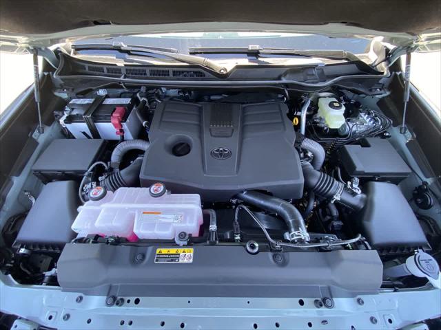 2026 Toyota Tundra SR5 CrewMax 5.5' Bed