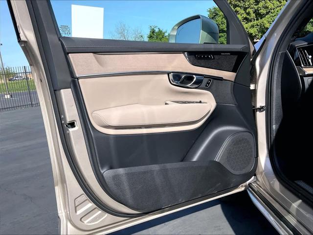 2026 Volvo XC90 Plug-In Hybrid Plus, T8 AWD, Electric/Gasoline, Bright, 7 Seats