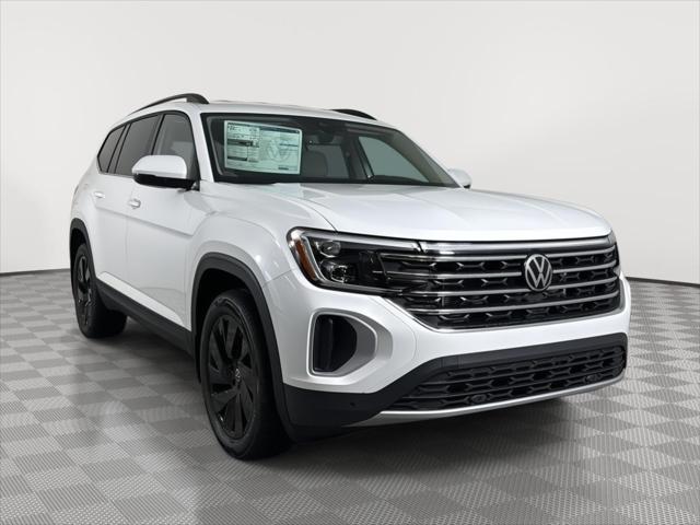 2026 Volkswagen Atlas SE with Technology for sale in Omaha, NE