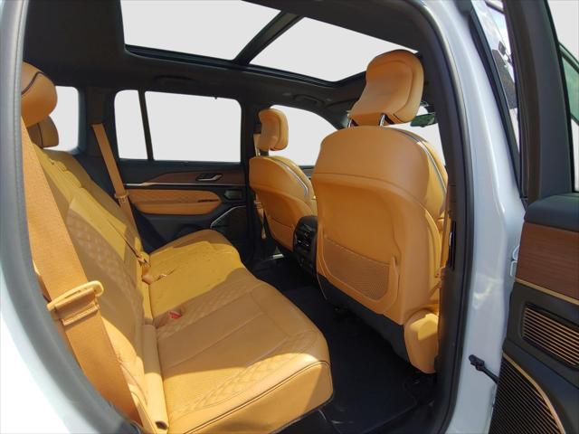 2022 Jeep Grand Cherokee Summit 4x4