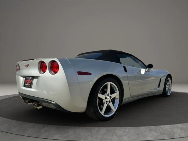2005 Chevrolet Corvette Convertible 2D