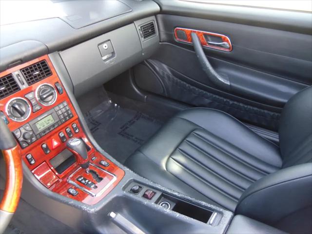 2004 Mercedes-Benz SLK Roadster 3.2L Sp Edition