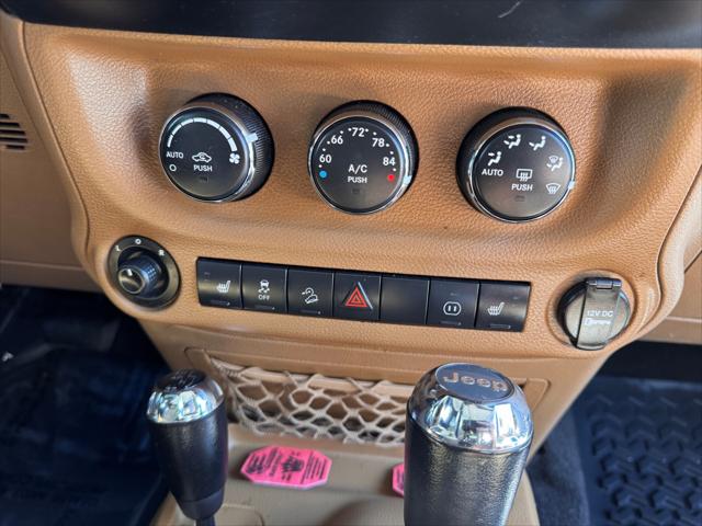 2012 Jeep Wrangler Unlimited Sahara