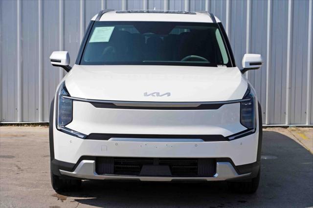 2024 Kia EV9 Wind