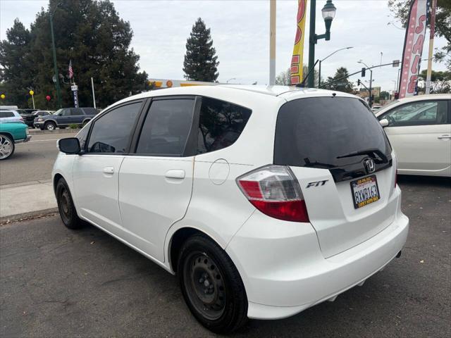 2013 Honda Fit Base 4dr Hatchback 5A