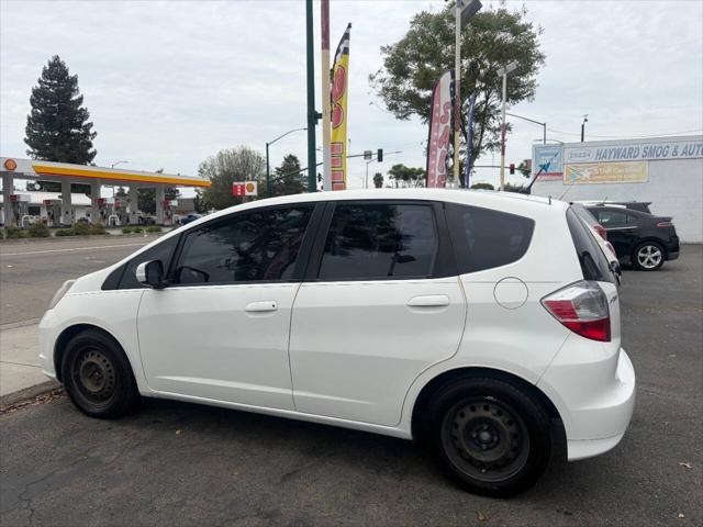 2013 Honda Fit Base 4dr Hatchback 5A