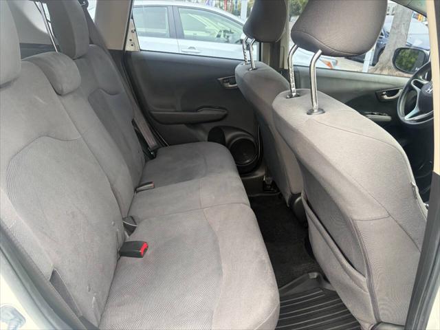 2013 Honda Fit Base 4dr Hatchback 5A