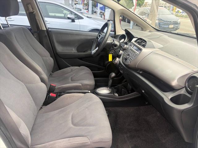 2013 Honda Fit Base 4dr Hatchback 5A