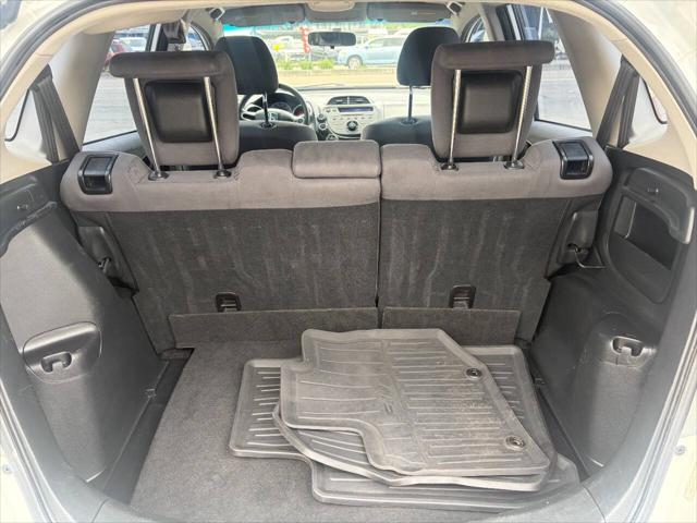 2013 Honda Fit Base 4dr Hatchback 5A