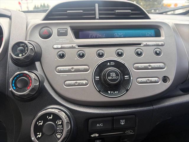 2013 Honda Fit Base 4dr Hatchback 5A
