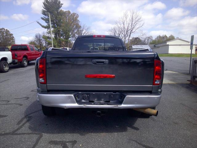 2004 Dodge Ram 3500 SLT/Laramie