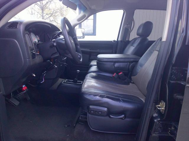 2004 Dodge Ram 3500 SLT/Laramie