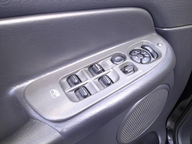 2004 Dodge Ram 3500 SLT/Laramie