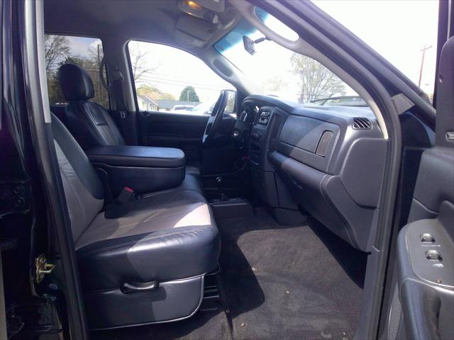 2004 Dodge Ram 3500 SLT/Laramie