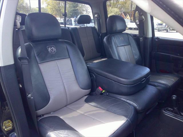 2004 Dodge Ram 3500 SLT/Laramie