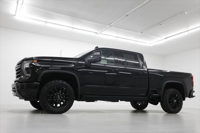 2026 Chevrolet Silverado 2500HD Crew Cab, Standard Bed, High Country, 4WD