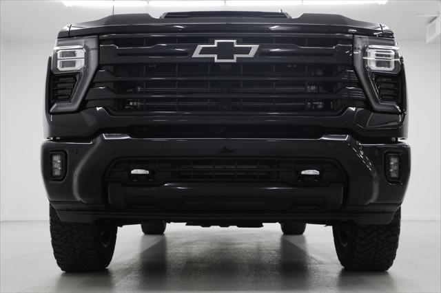 2026 Chevrolet Silverado 2500HD Crew Cab, Standard Bed, High Country, 4WD